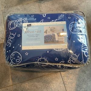 Blast off queen size space comforter set